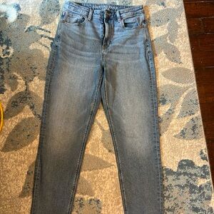 American Eagle Mom Jeans
